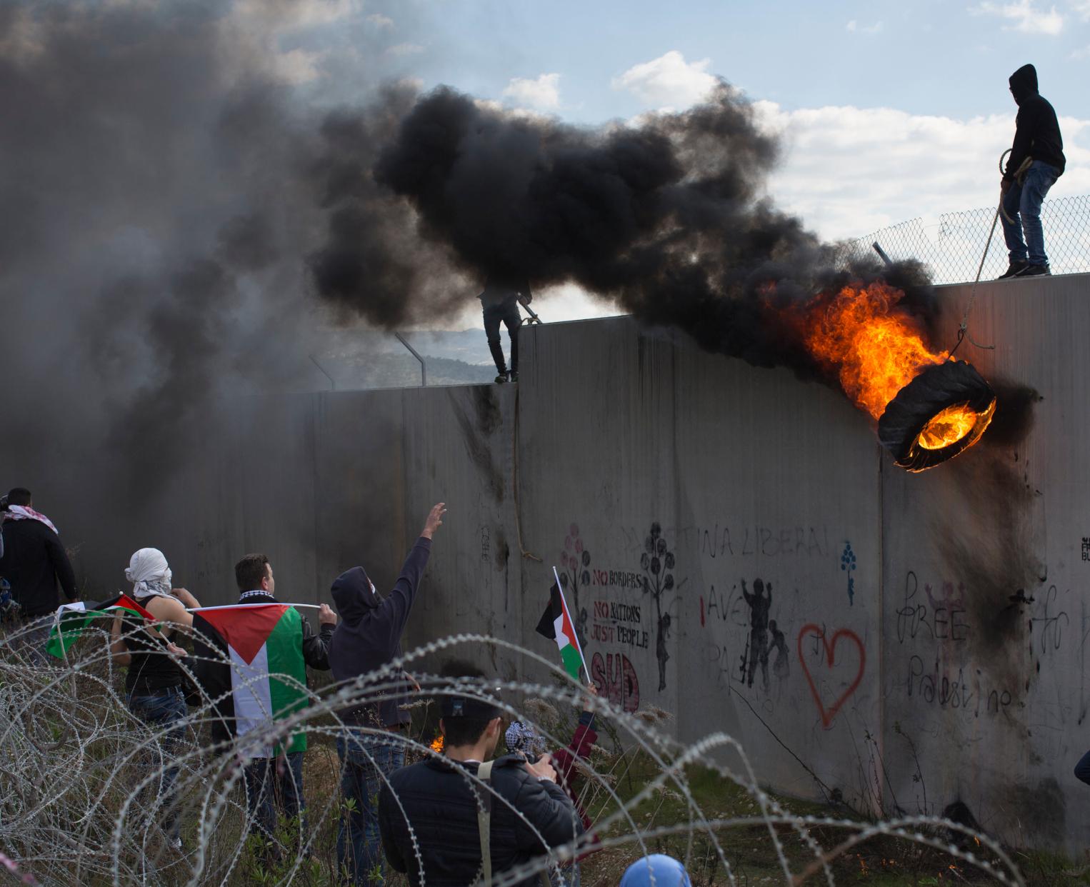 activestills-burning-wall-1.jpg